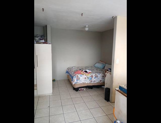 8 BEDROOM APARTMENT FOR SALE IN ALBERTON NORTH